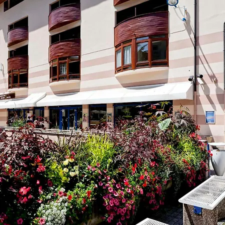 Centre Avec Balcon Et Wifi - Fr-1-512-132 *
